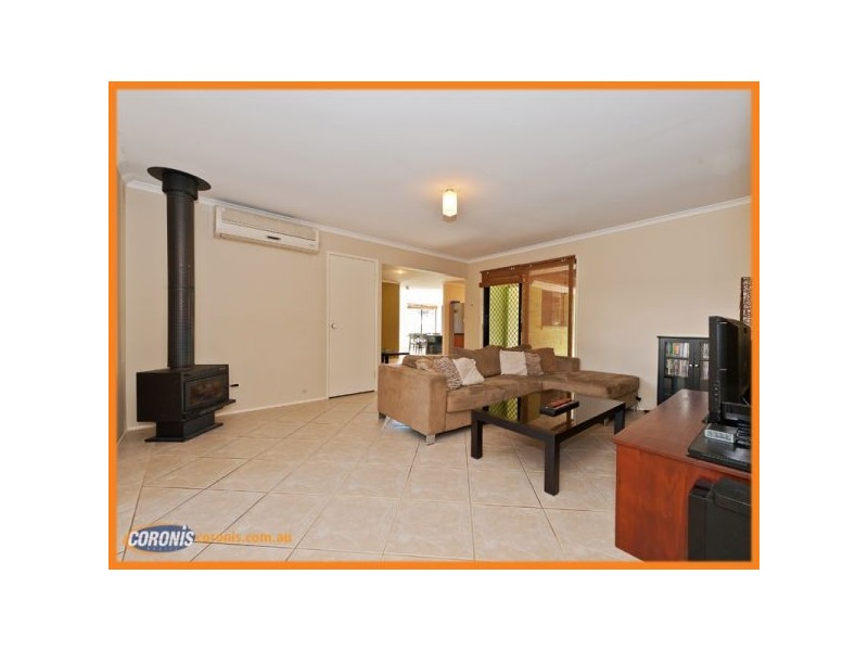 13 Jonath Court, Edens Landing QLD 4207