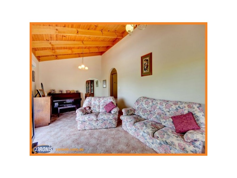 12 Flamingo Drive, Albany Creek QLD 4035