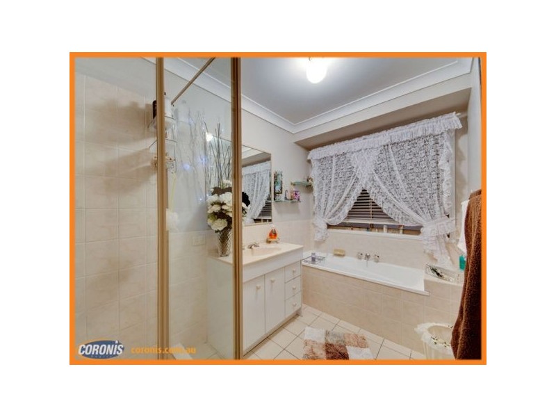 80 Thiess Drive, Albany Creek QLD 4035