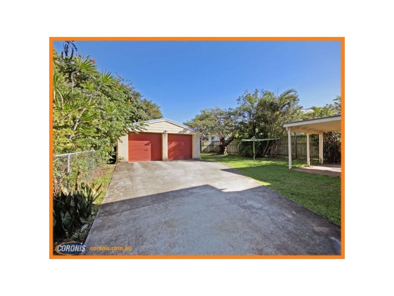 71 Palm Avenue, Shorncliffe QLD 4017