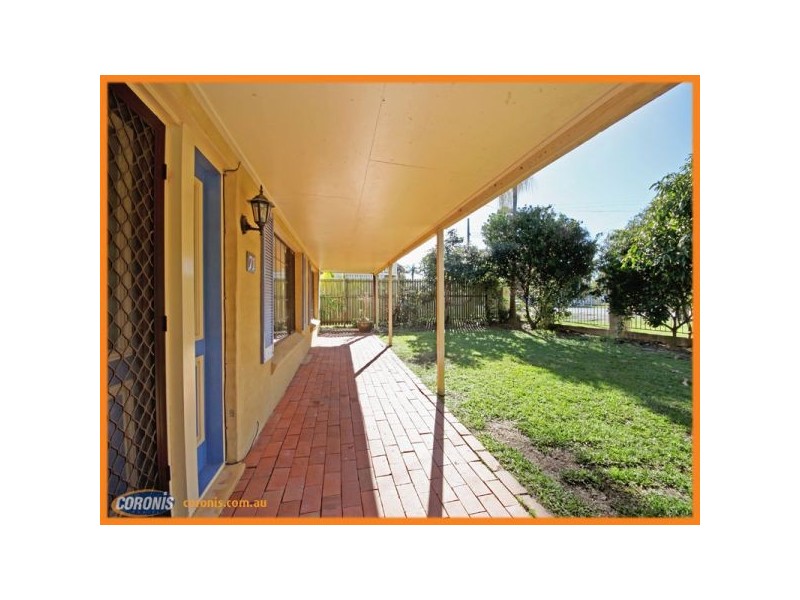 71 Palm Avenue, Shorncliffe QLD 4017