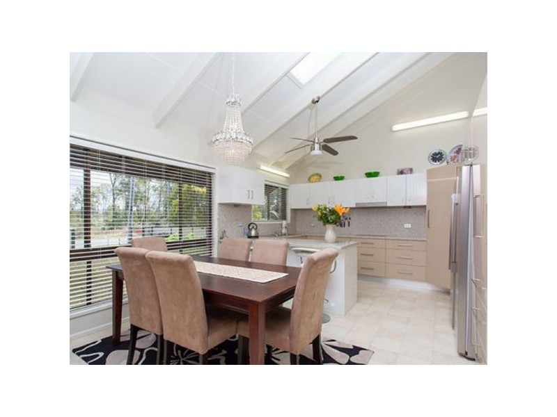 216 Telegraph Road, Bracken Ridge QLD 4017