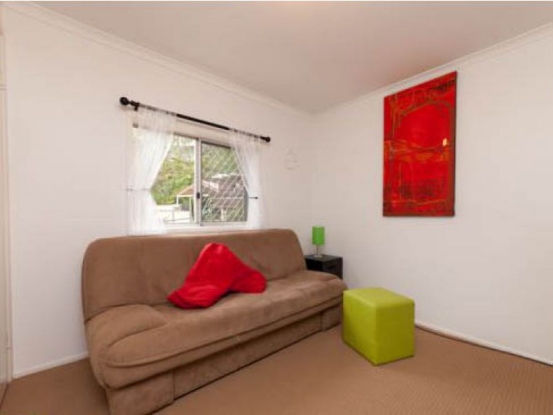5 Yathong Court, Arana Hills QLD 4054