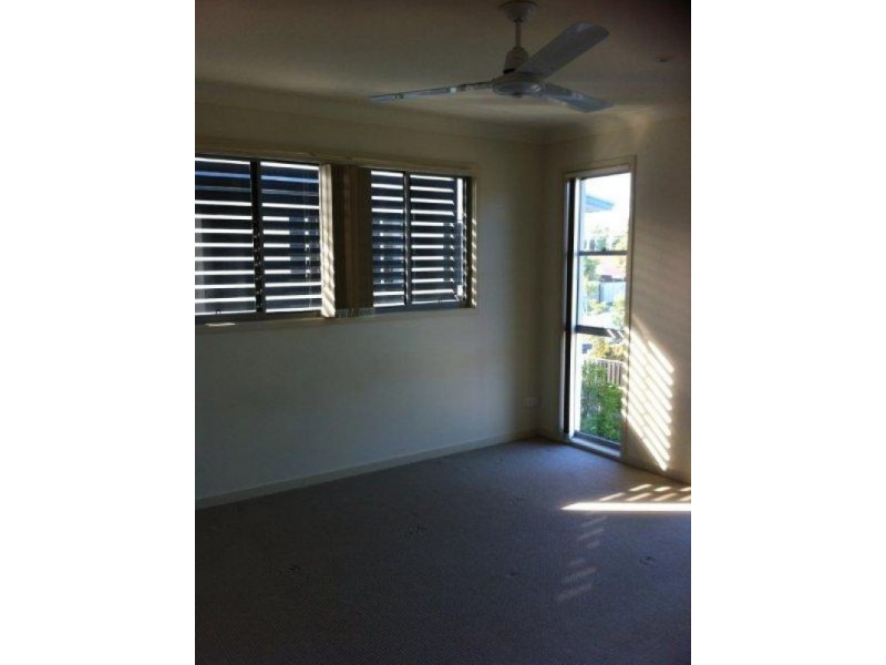 5/136-138 Central Street, Labrador QLD 4215