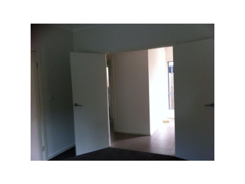 9/16-18 Geoff Wolter Drive West, Molendinar QLD 4214