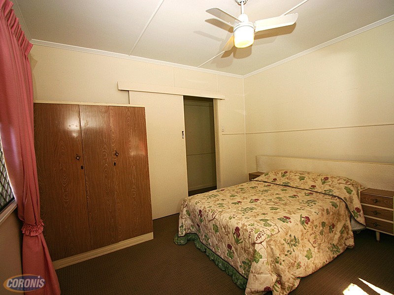 254 Kitchener Rd, Stafford Heights QLD 4053