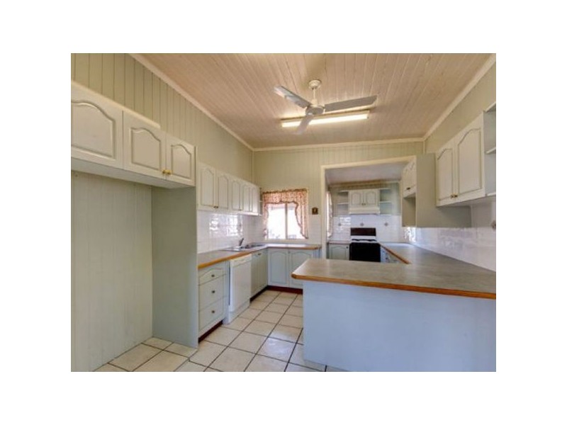 33 Scott Street, Deagon QLD 4017