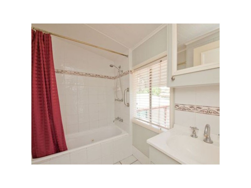 33 Scott Street, Deagon QLD 4017