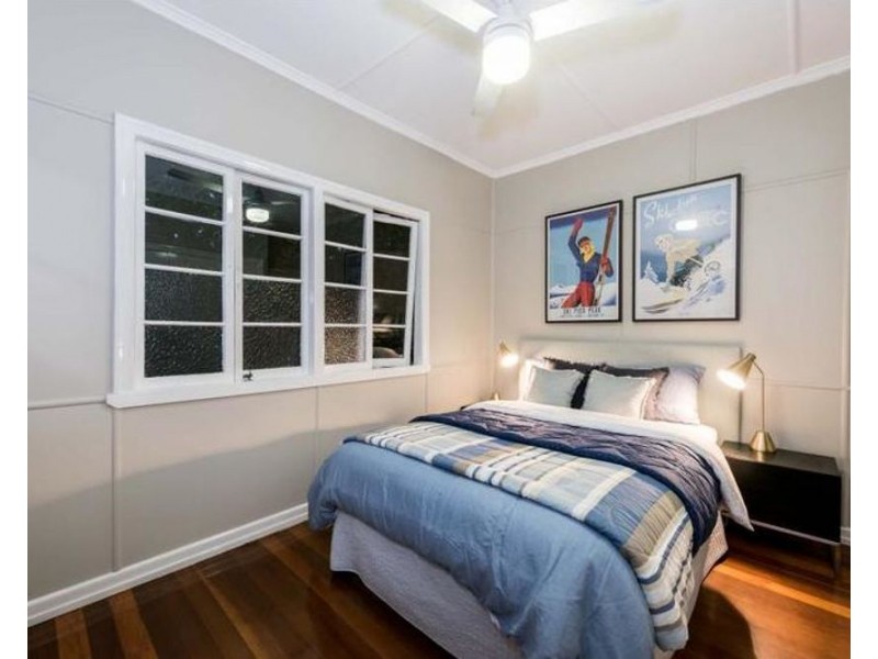 12 Midson Street, Stafford QLD 4053