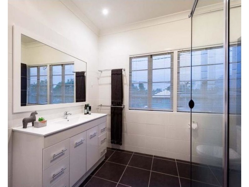 12 Midson Street, Stafford QLD 4053