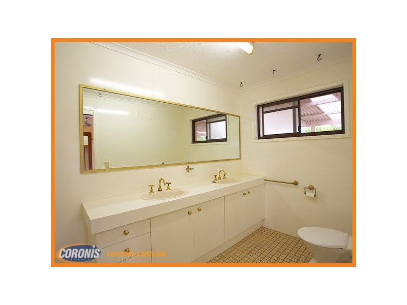 7 Oak Street, Nerang QLD 4211