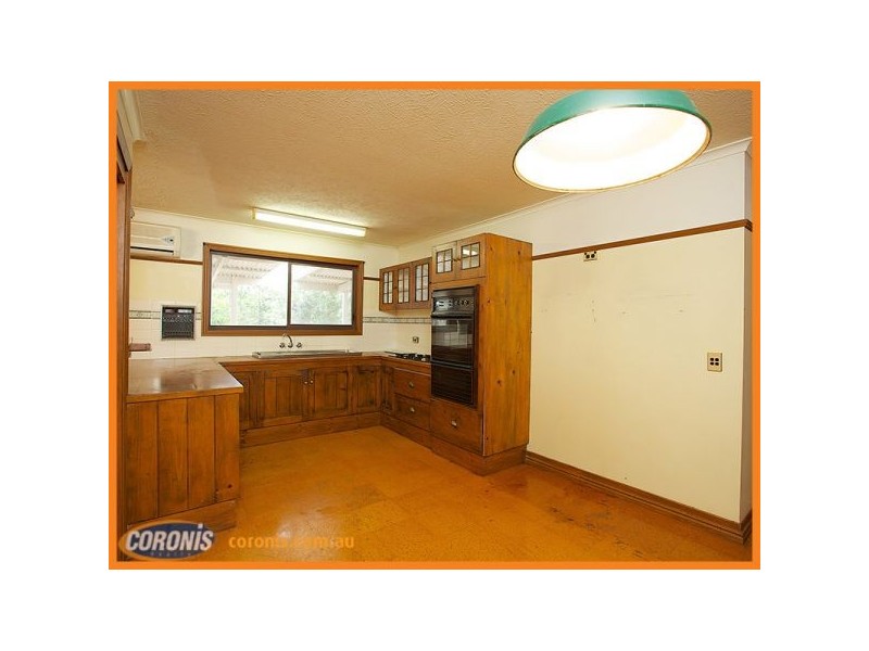 7 Oak Street, Nerang QLD 4211