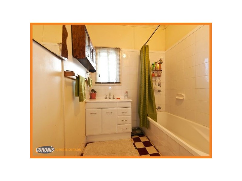 9 Thirteenth Avenue, Kedron QLD 4031