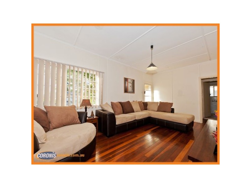 9 Thirteenth Avenue, Kedron QLD 4031