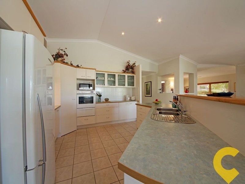 1 Chilton Crescent, North Lakes QLD 4509