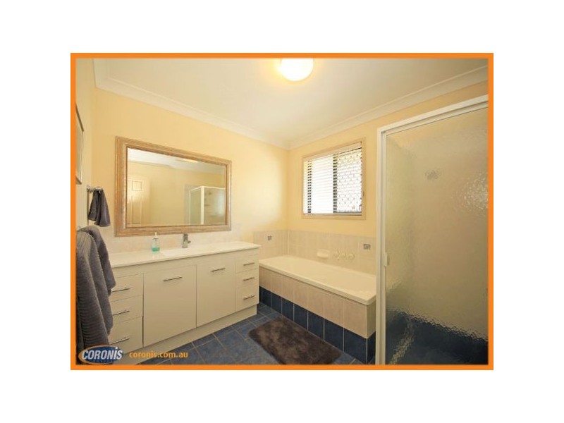 17 Melvina Place, Bracken Ridge QLD 4017