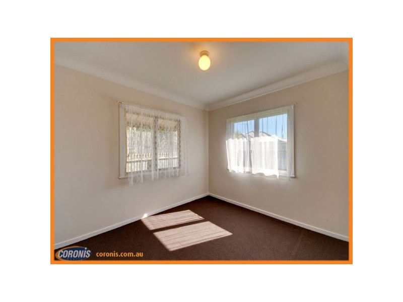 1 Lennox Street, Stafford QLD 4053