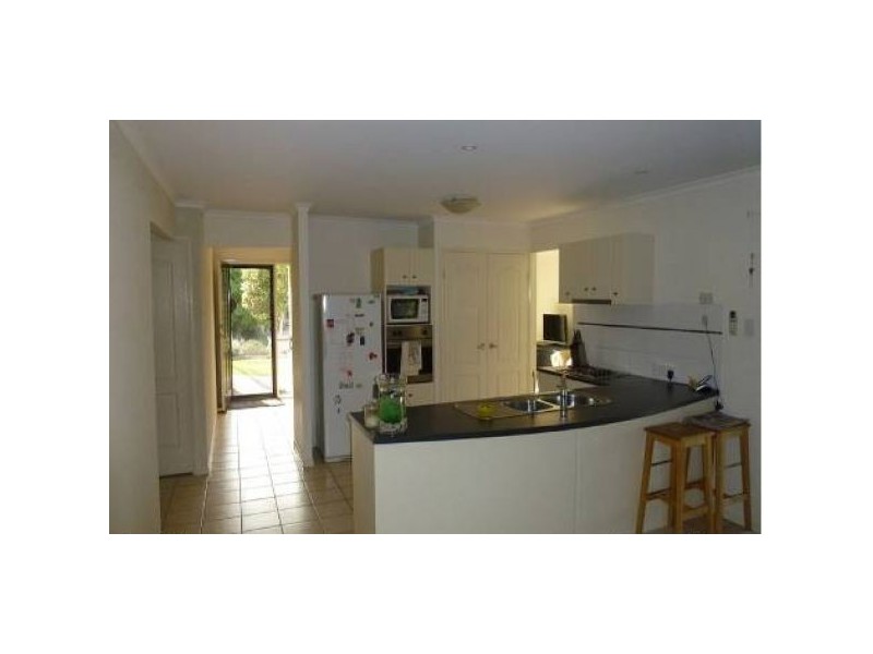 8 Prospect Place, Upper Kedron QLD 4055