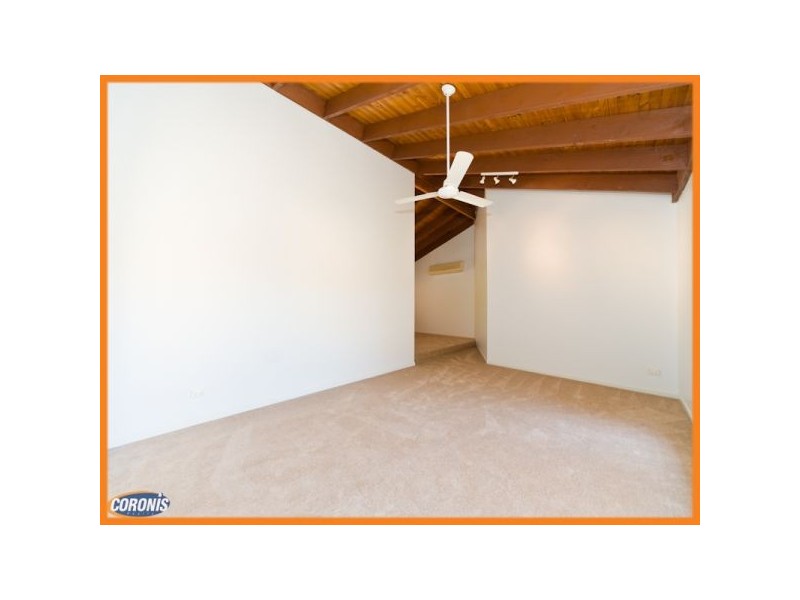 8 Takora Street, Middle Park QLD 4074