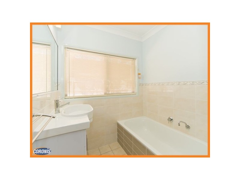 8 Takora Street, Middle Park QLD 4074