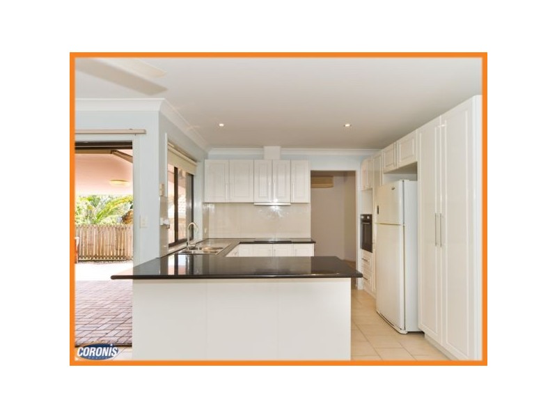 8 Takora Street, Middle Park QLD 4074