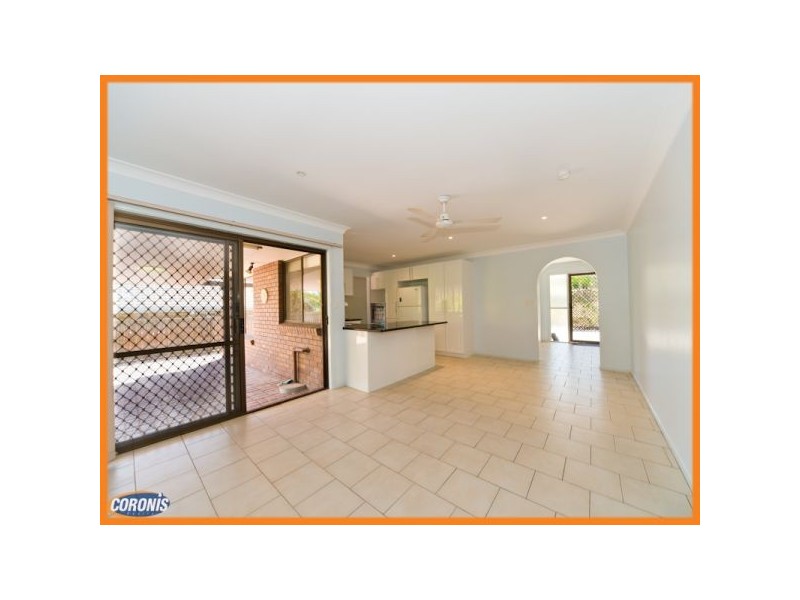 8 Takora Street, Middle Park QLD 4074