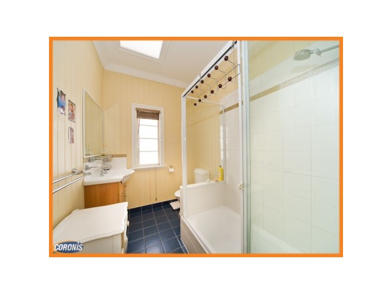84 Windsor Road, Red Hill QLD 4059