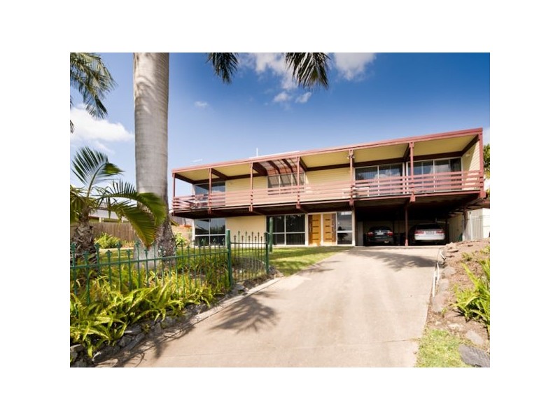2 Corfe Court, Carindale QLD 4152