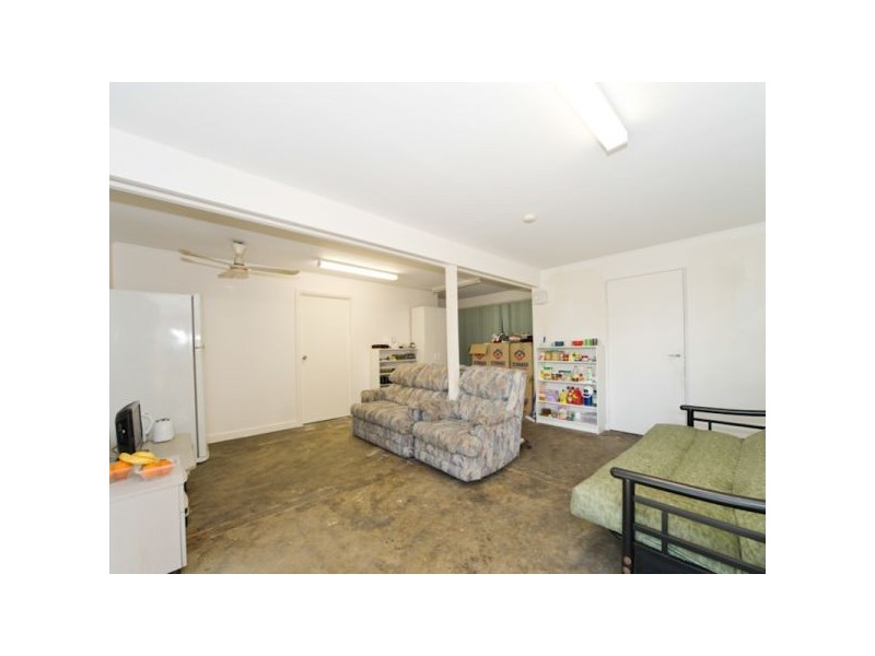 2 Corfe Court, Carindale QLD 4152