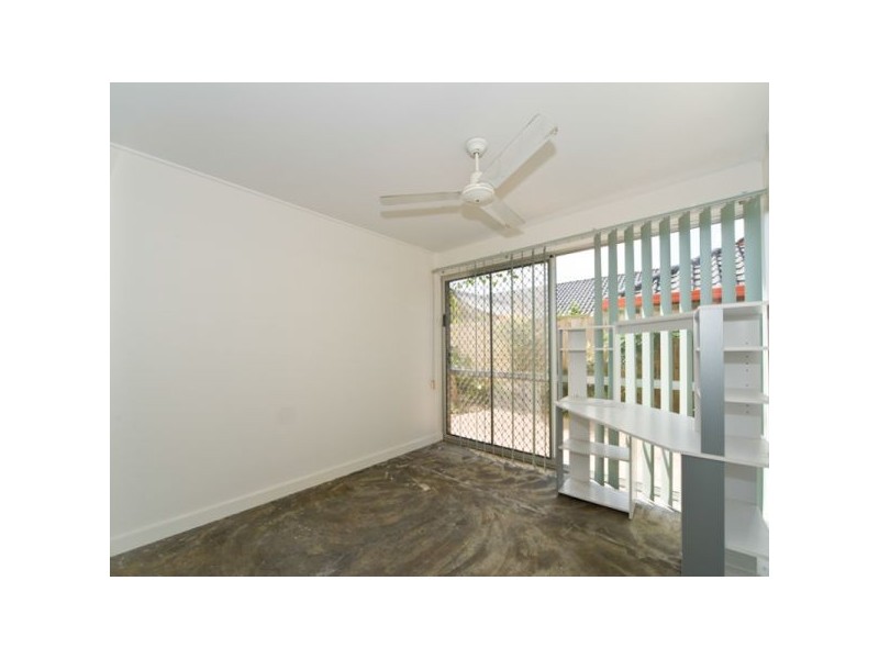 2 Corfe Court, Carindale QLD 4152