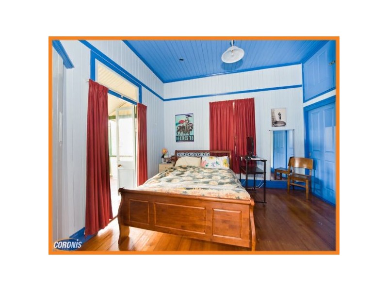 22 Hanworth Street, East Brisbane QLD 4169