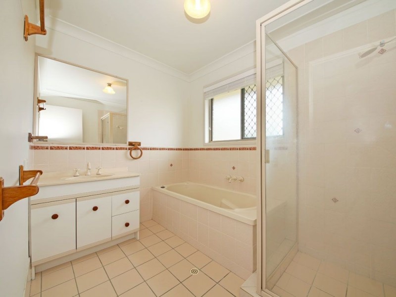 102 Enbrook Street, Bracken Ridge QLD 4017