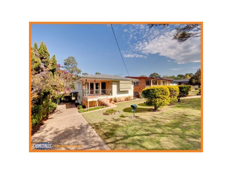 39 Yanderra Avenue, Arana Hills QLD 4054