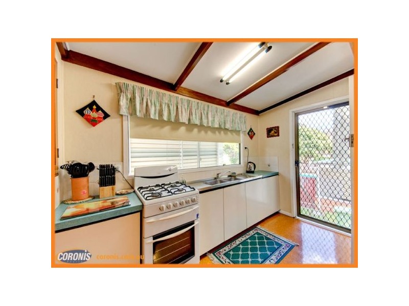 39 Yanderra Avenue, Arana Hills QLD 4054