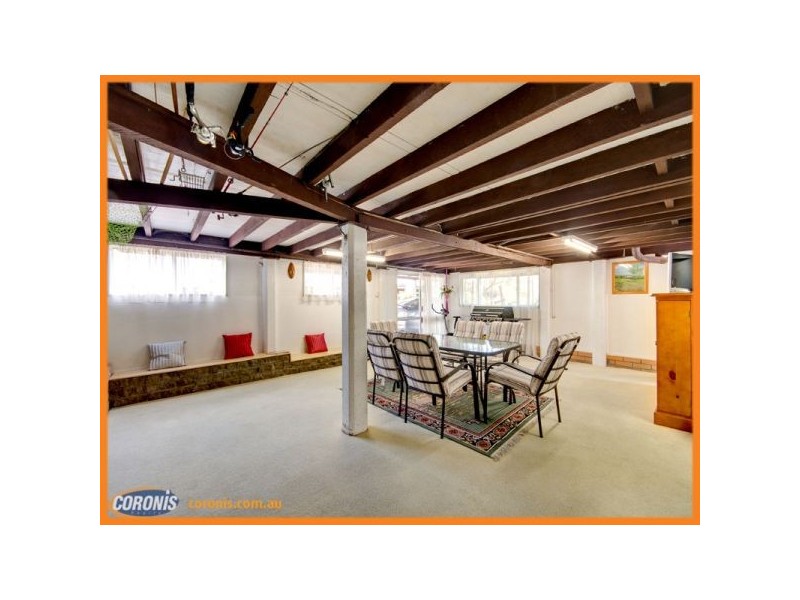 39 Yanderra Avenue, Arana Hills QLD 4054