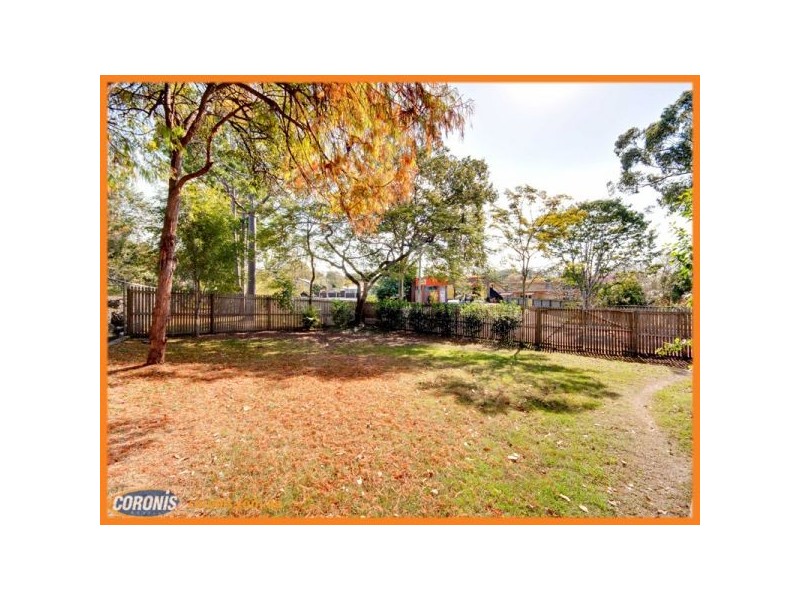 15 Jerrold Street, Sherwood QLD 4075