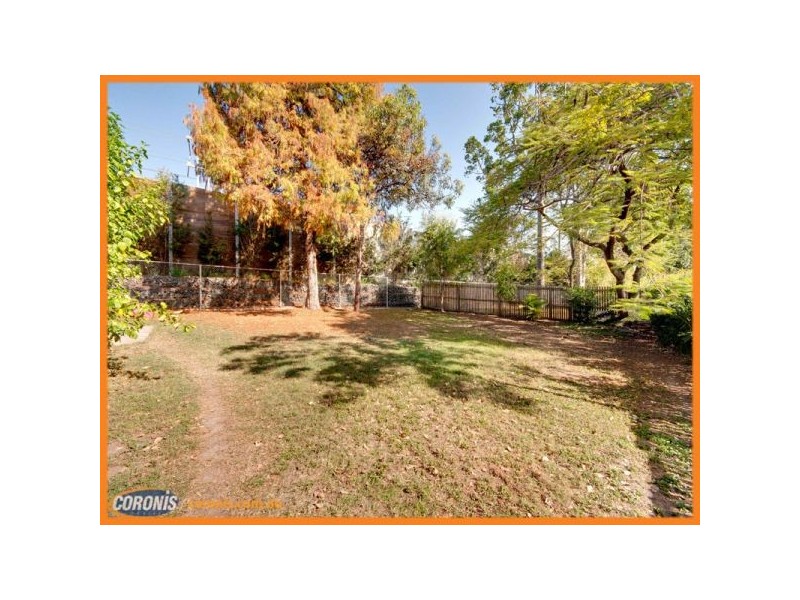 15 Jerrold Street, Sherwood QLD 4075