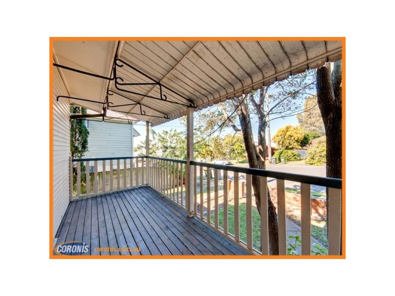 1 Lennox Street, Stafford QLD 4053