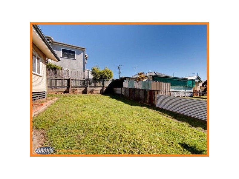 1 Lennox Street, Stafford QLD 4053