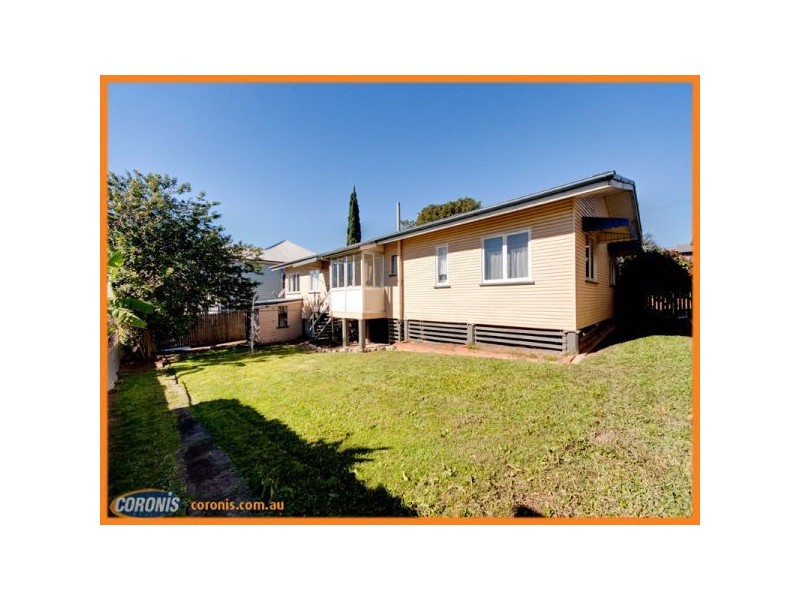 1 Lennox Street, Stafford QLD 4053