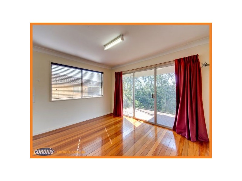 156 Trouts Road, Stafford Heights QLD 4053