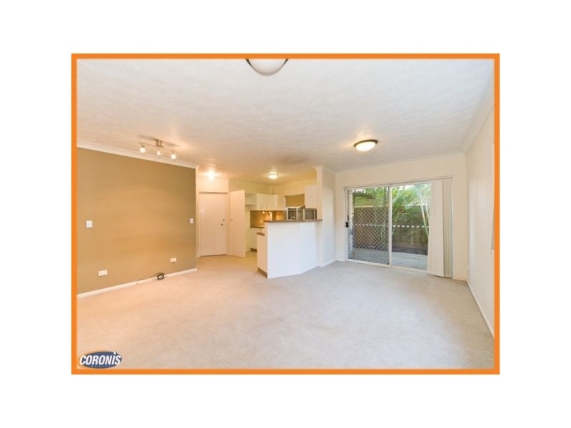 3/2 Surrey Street, Nundah QLD 4012