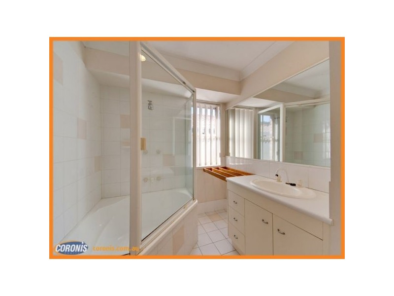 8 Brooke Place, The Gap QLD 4061