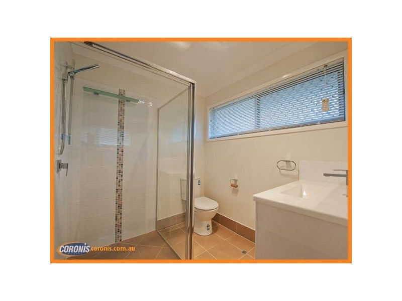 2a Coolcrest Crescent, Daisy Hill QLD 4127