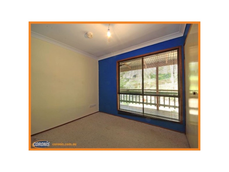 16 Routledge Court, Clear Mountain QLD 4500