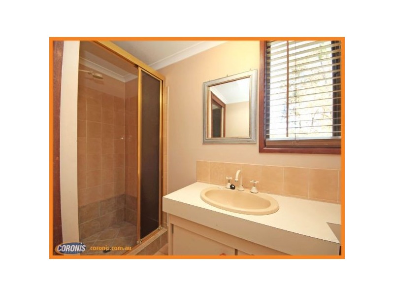 16 Routledge Court, Clear Mountain QLD 4500