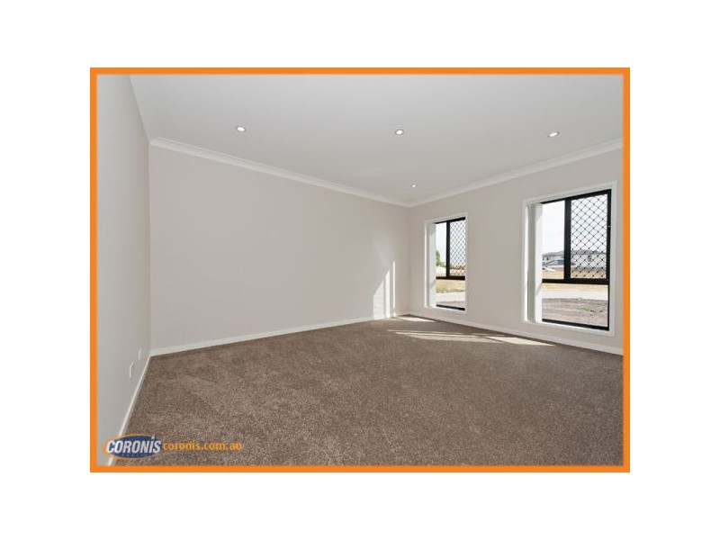 60 Maryland Drive, Regents Park QLD 4118