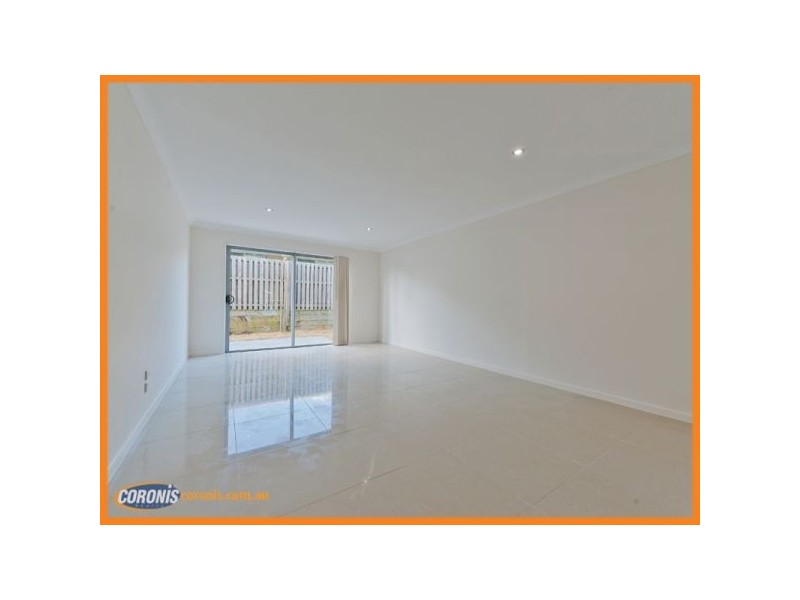 1b Lenton St, Coomera QLD 4209