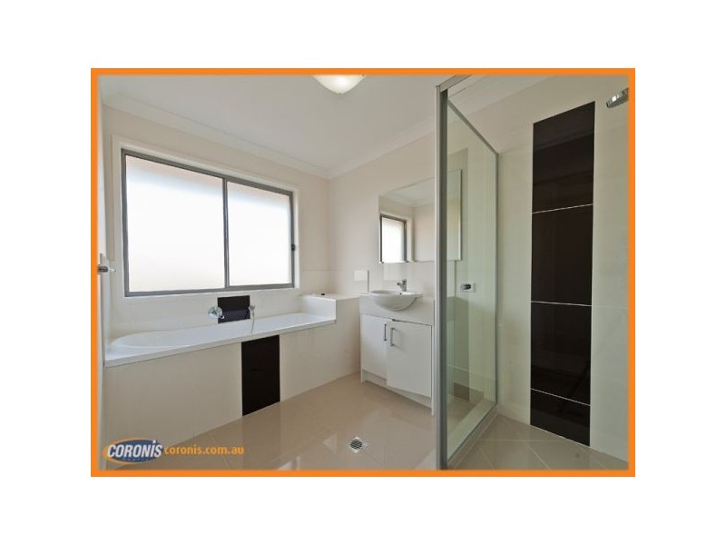 1b Lenton St, Coomera QLD 4209