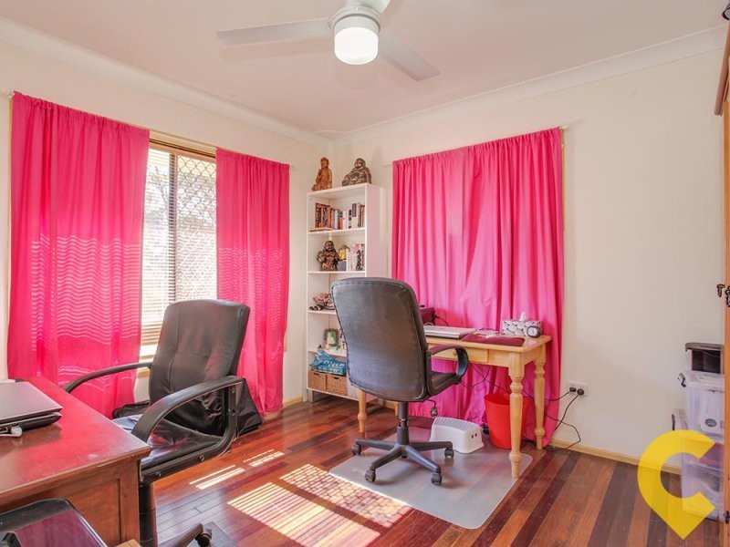 1 Crest Street, Kallangur QLD 4503